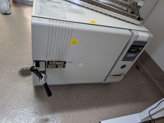 Tuttnauer 3870EA Autoclave - For Parts or Repair (Leaking)
