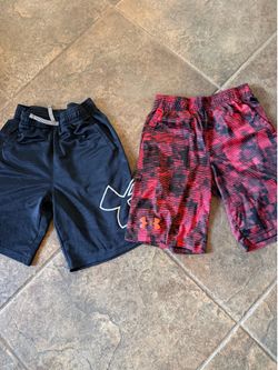 Youth boys underarmour workout shorts