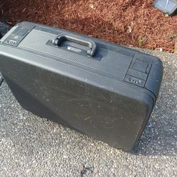 Delsey Axiome Suitcase Black Rubber Coating Made In Italy ITALIAN 🇮🇹 