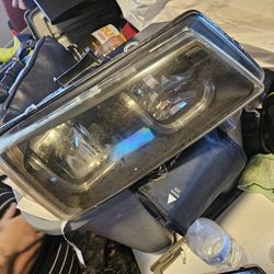 1999to2004 Chevy Silverado Cat Eye Lights 