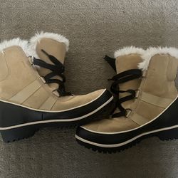 Sorel Winter Carnival Boots