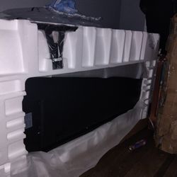 BRAND NEW 75 SAMSUNG 