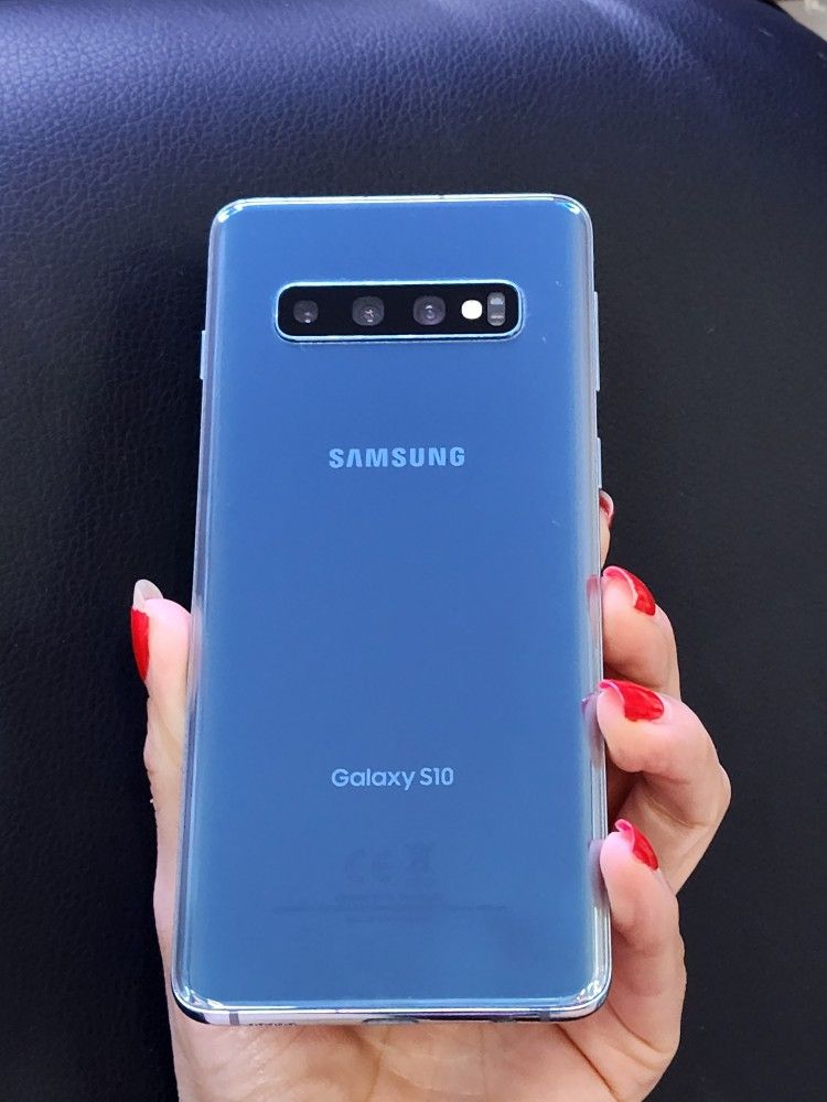 Samsung Galaxy S10 Unlocked 128GB. Price Is FIRM. Works In USA AND WORLDWIDE.