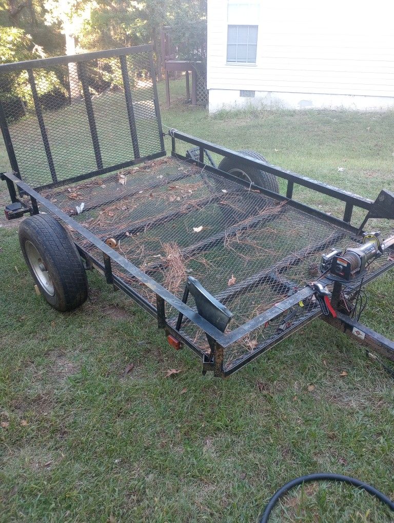 Trailer 5x8 Has 14inch Rims And Winch