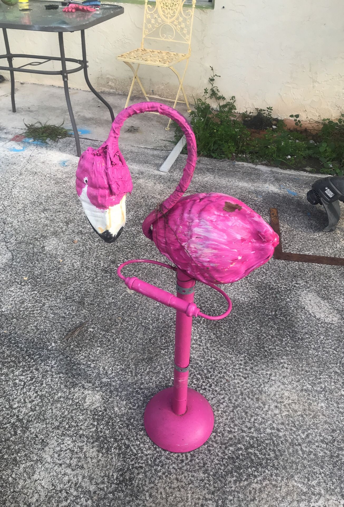 Flamingo toilet paper holder