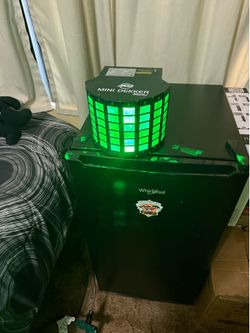 Selling a adj mini decker dj light