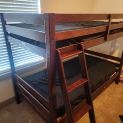 Bunk Beds (Matresses Included)