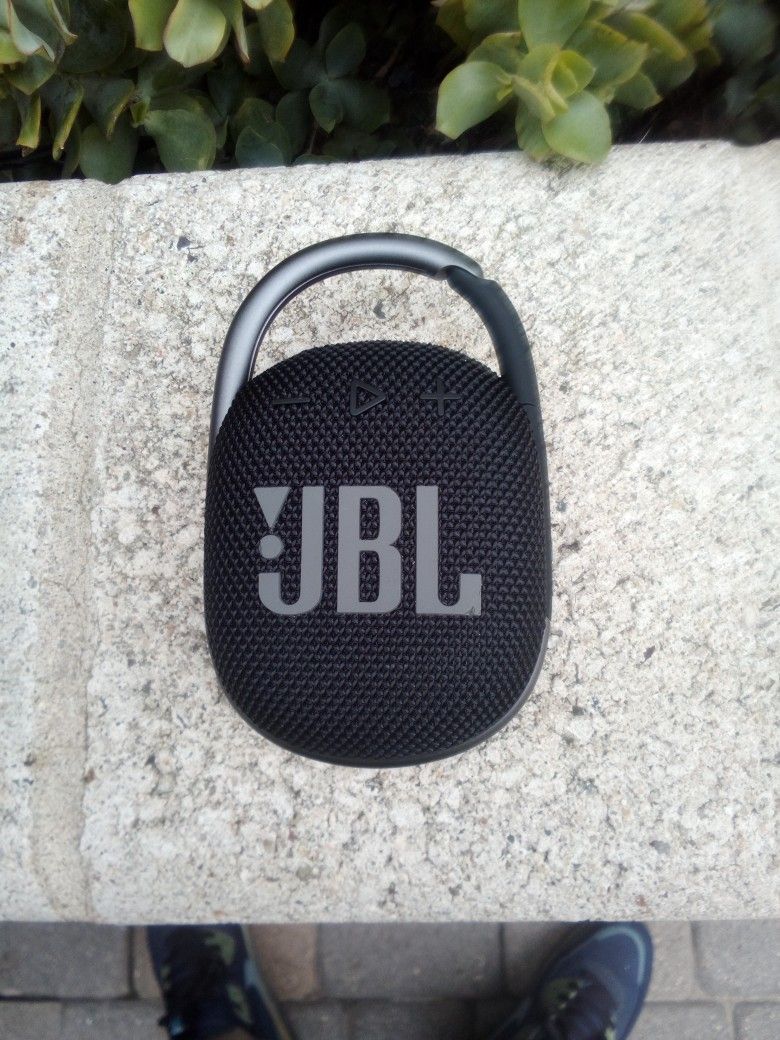 JBL CLIP 4 Bluetooth Speaker 