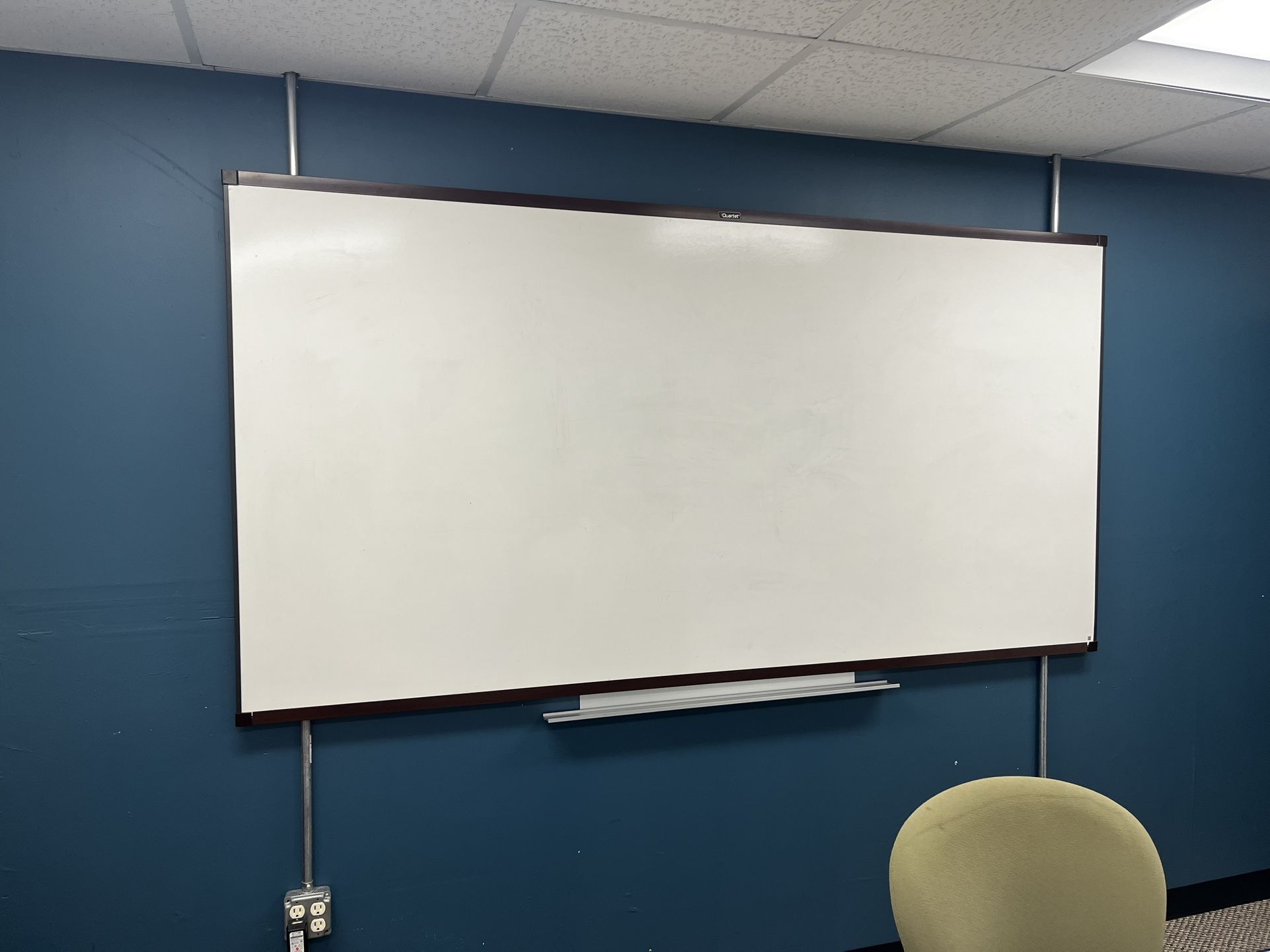 Large White Board 8 Ft X 4 Ft