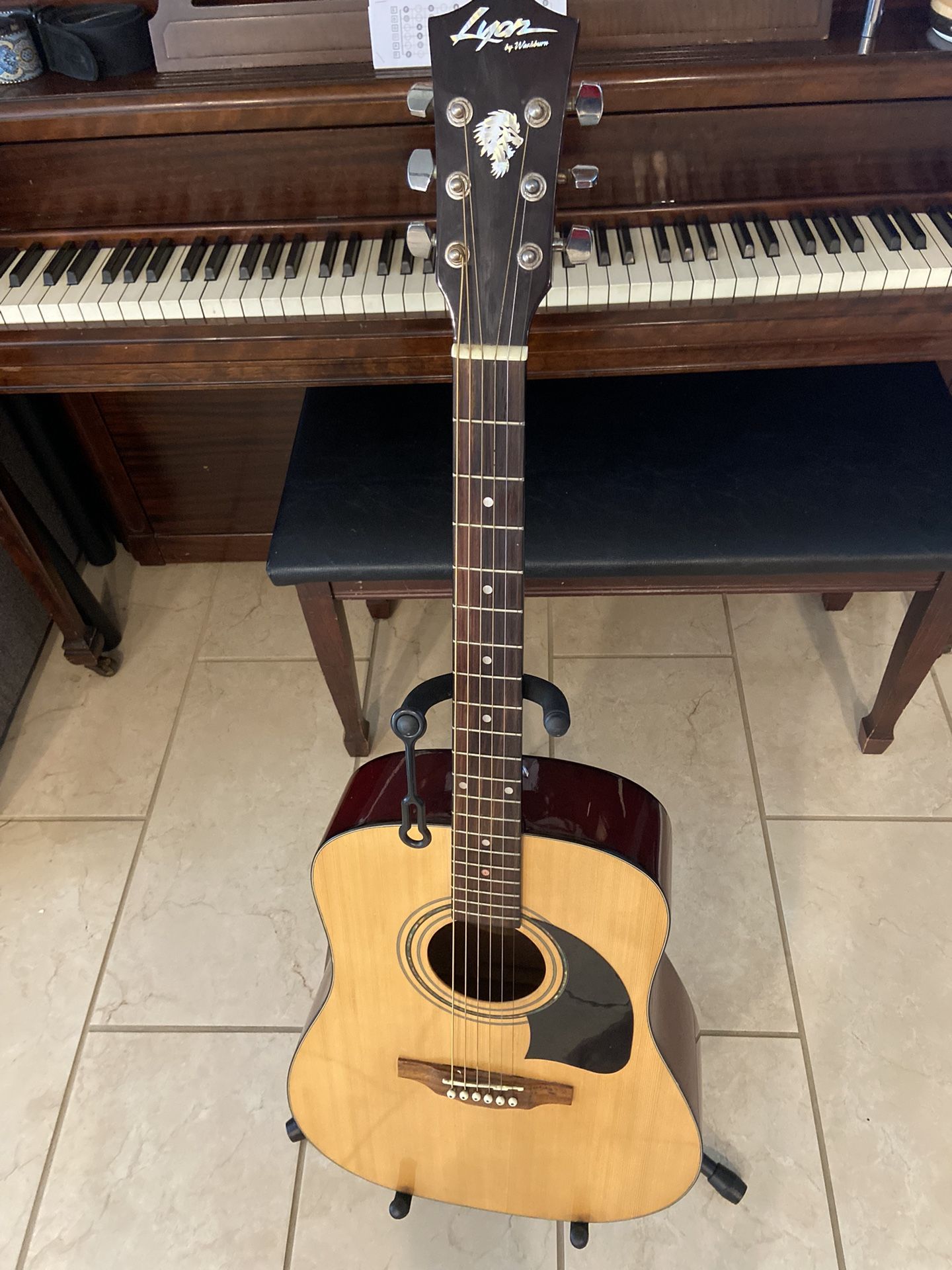 Lyon by washburn acoustic guitar lg1pak best sale