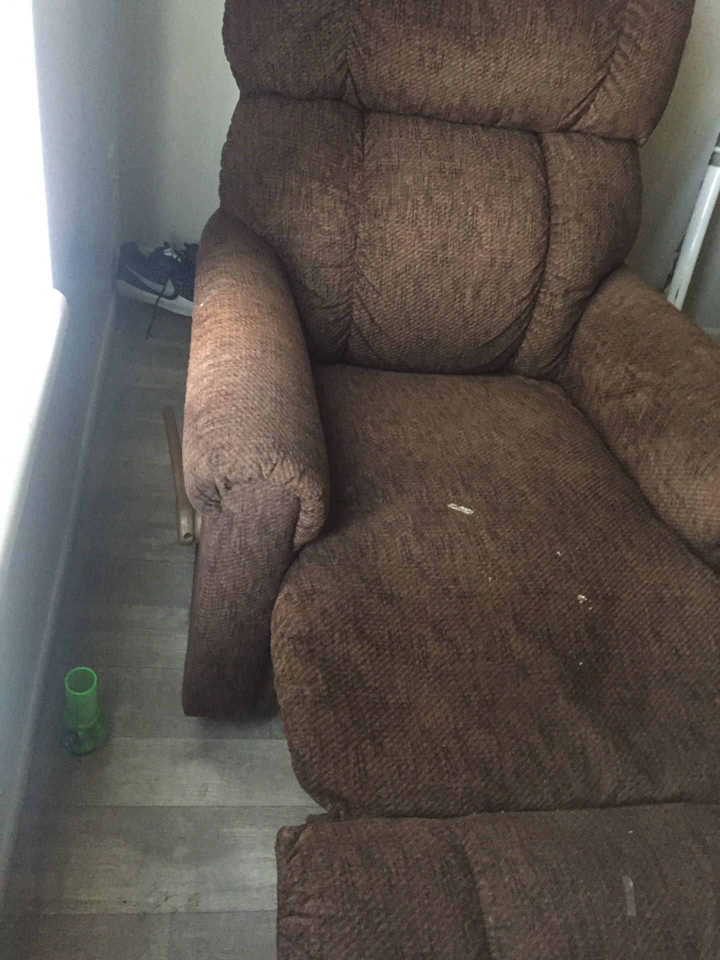 Electric sofa and recliner