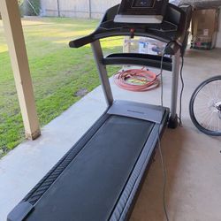 Nordictrack Elite 900 Treadmill 