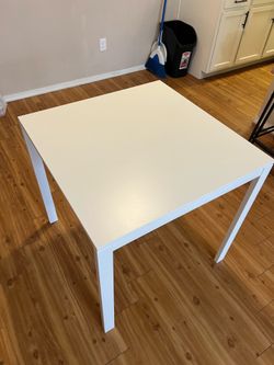 Dinning table