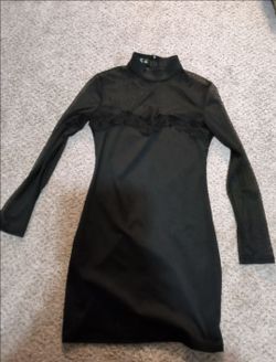 Black Long-Sleeve Lace Dress