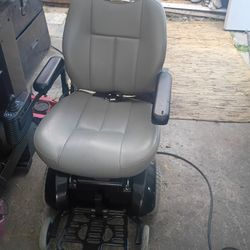 Electric Wheelchair 