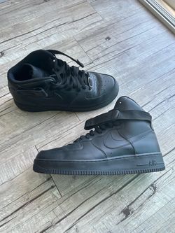Black Nikes