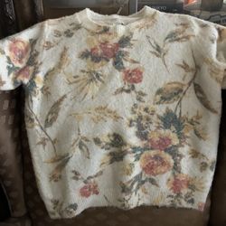 Joie sweater new Large