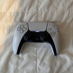 White Ps5 Controller Perfect Condition