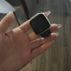 Fitbit Versa No Charger