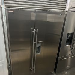 Subzero 42” Built In Refrigerators 2yr Warranty