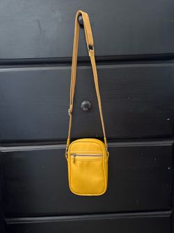 super Cute Yellow Bag!