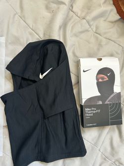 Nike Pro Therma-FIT Football Hood