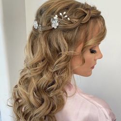 NIB Floral Wedding Hairpiece