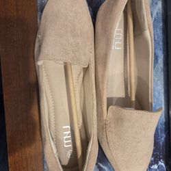 Beige flats Size 8.5