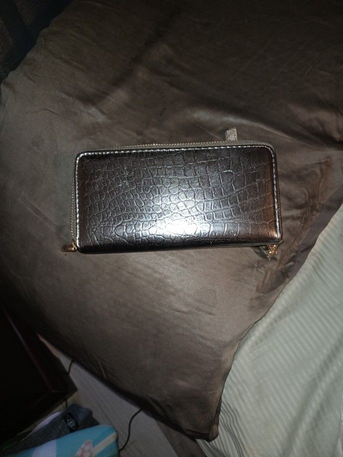 Small Wristlet Wallet. 