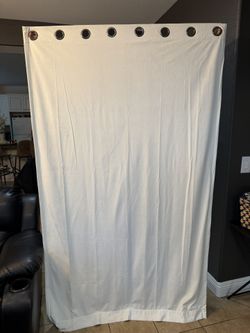 Set of 8 Liz Claiborne curtain panels.