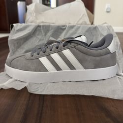 Adidas VL Court 3.0 Brand New Size 8
