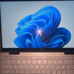 SHOOT ME OFFERS READ DESCRIPTION!! HP PAVILION X360 CONVERTIBLE 14’ - 11th Gen - Great Deal And Excellent Condition 