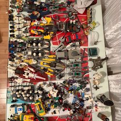 LEGO Starwars lot + random pieces