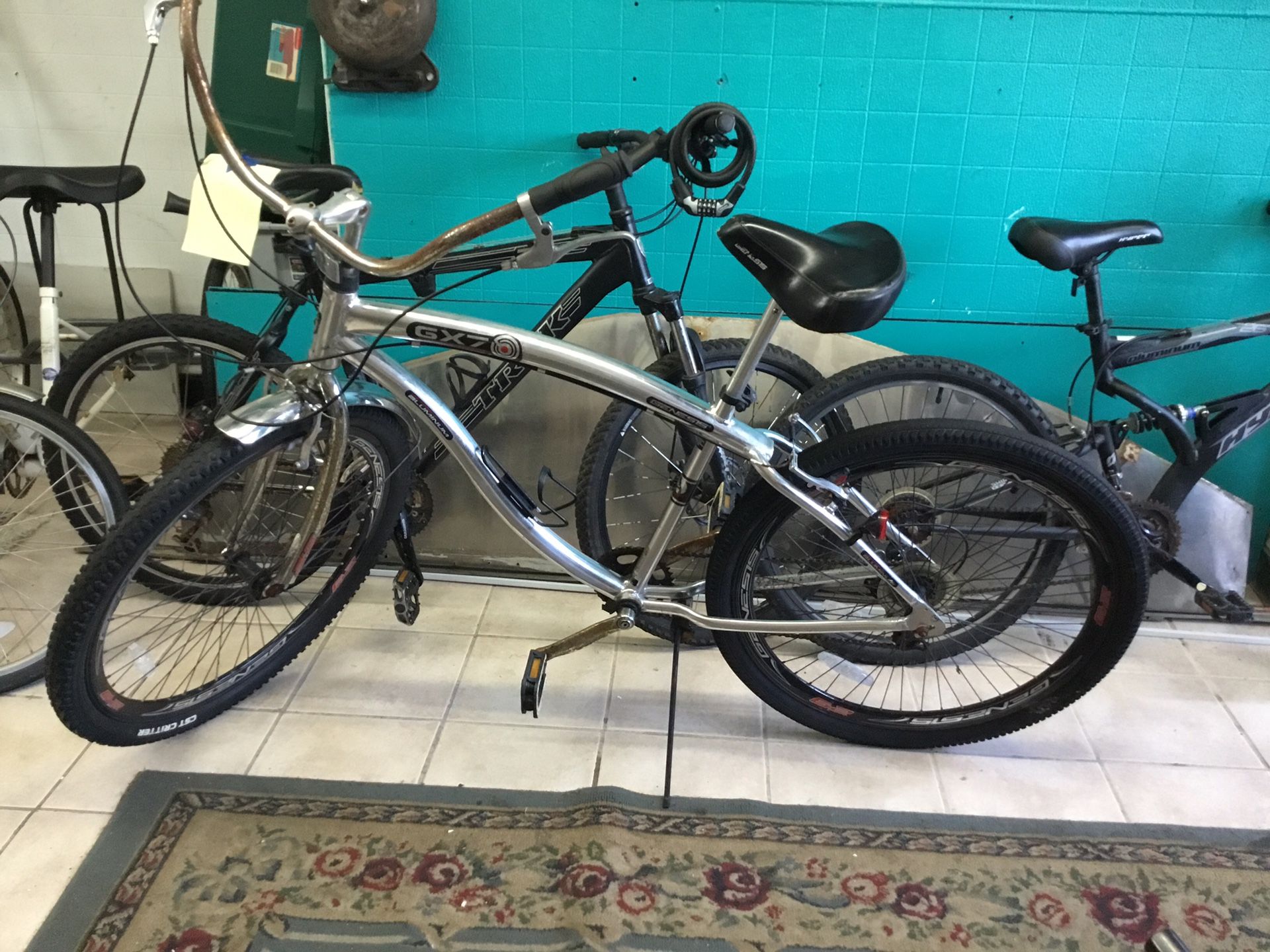 名機 CRUCIANELLI Vintage Crucianelli Elite 1963 V-40 Red Sparkle Guitar Rare