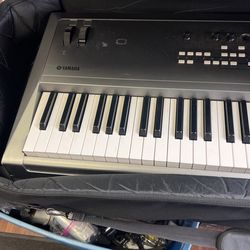 Yamaha MM8 Piano