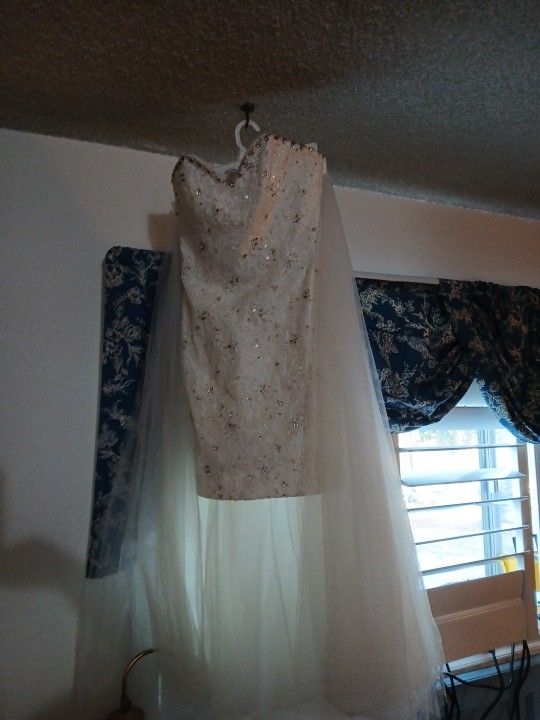 Size Small Mini Wedding Dress With Skirt