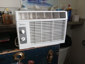 Midea air conditioner windows unit