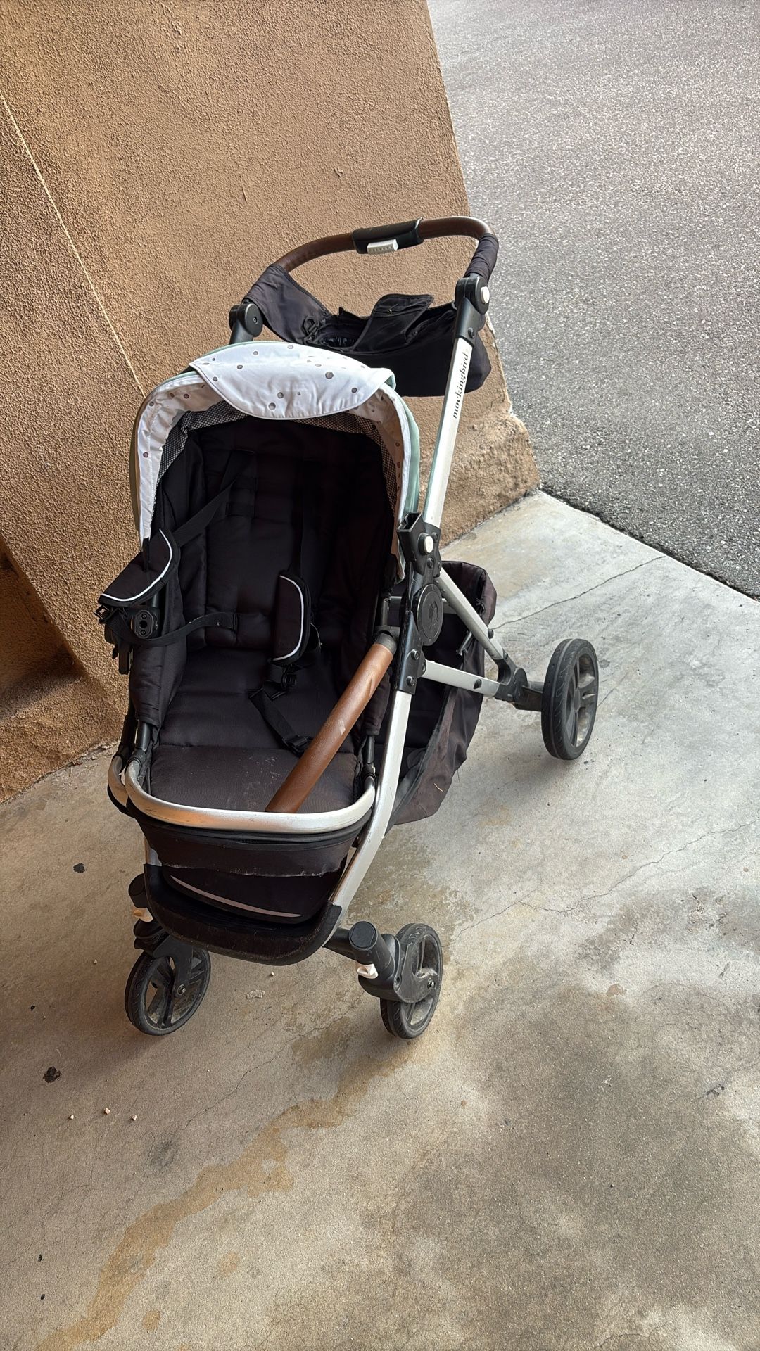 Mocking bird stroller