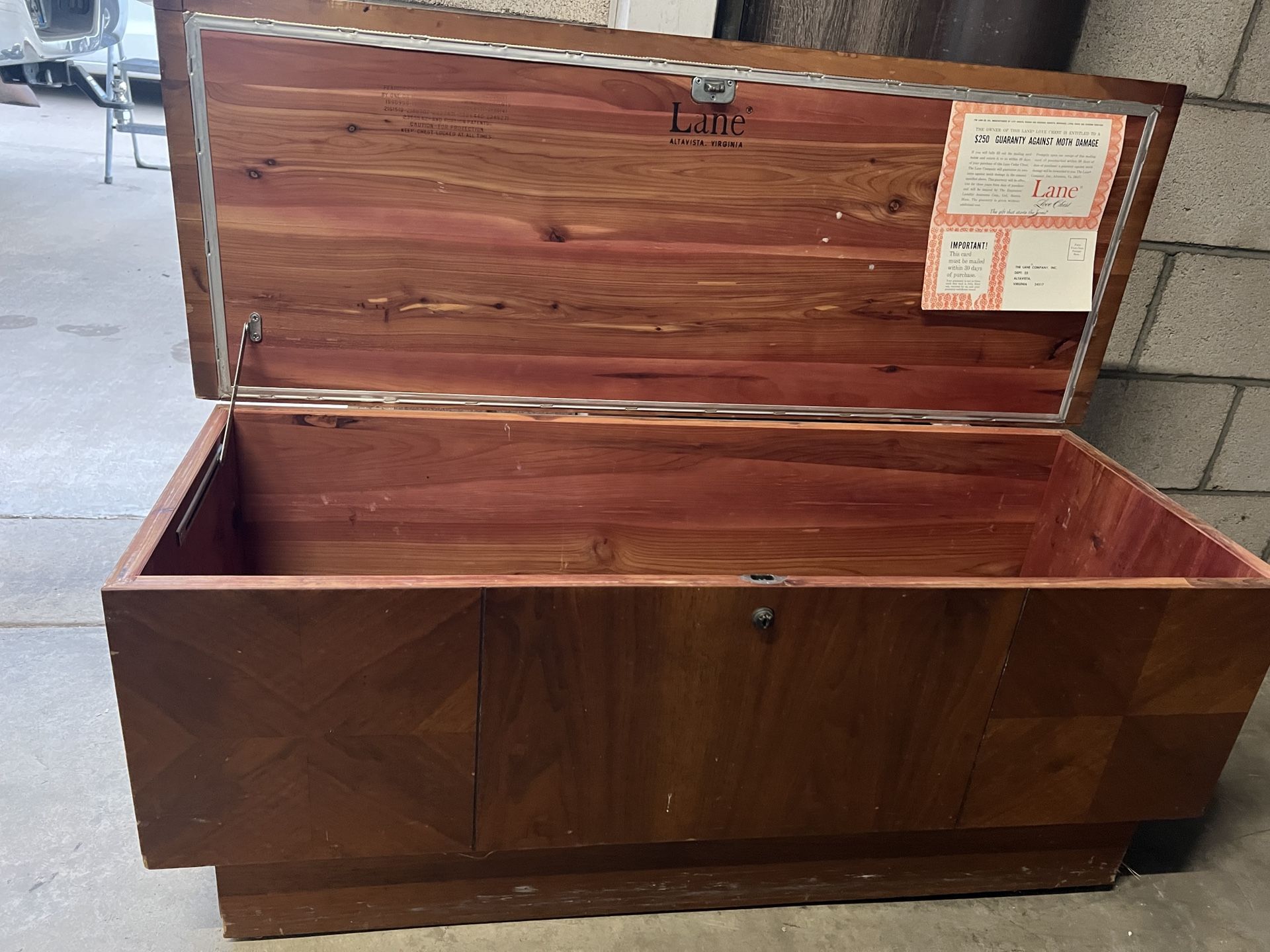 1974 Lane Cedar Chest