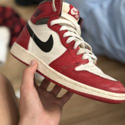 Jordan 1 lost & found SIZE 4.5y