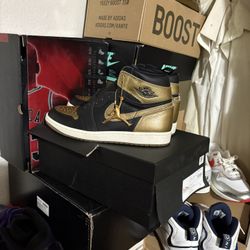 Jordan 1 Ds. Black Gold Size 10