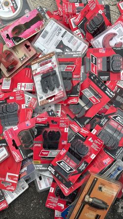 Milwaukee blade different prices