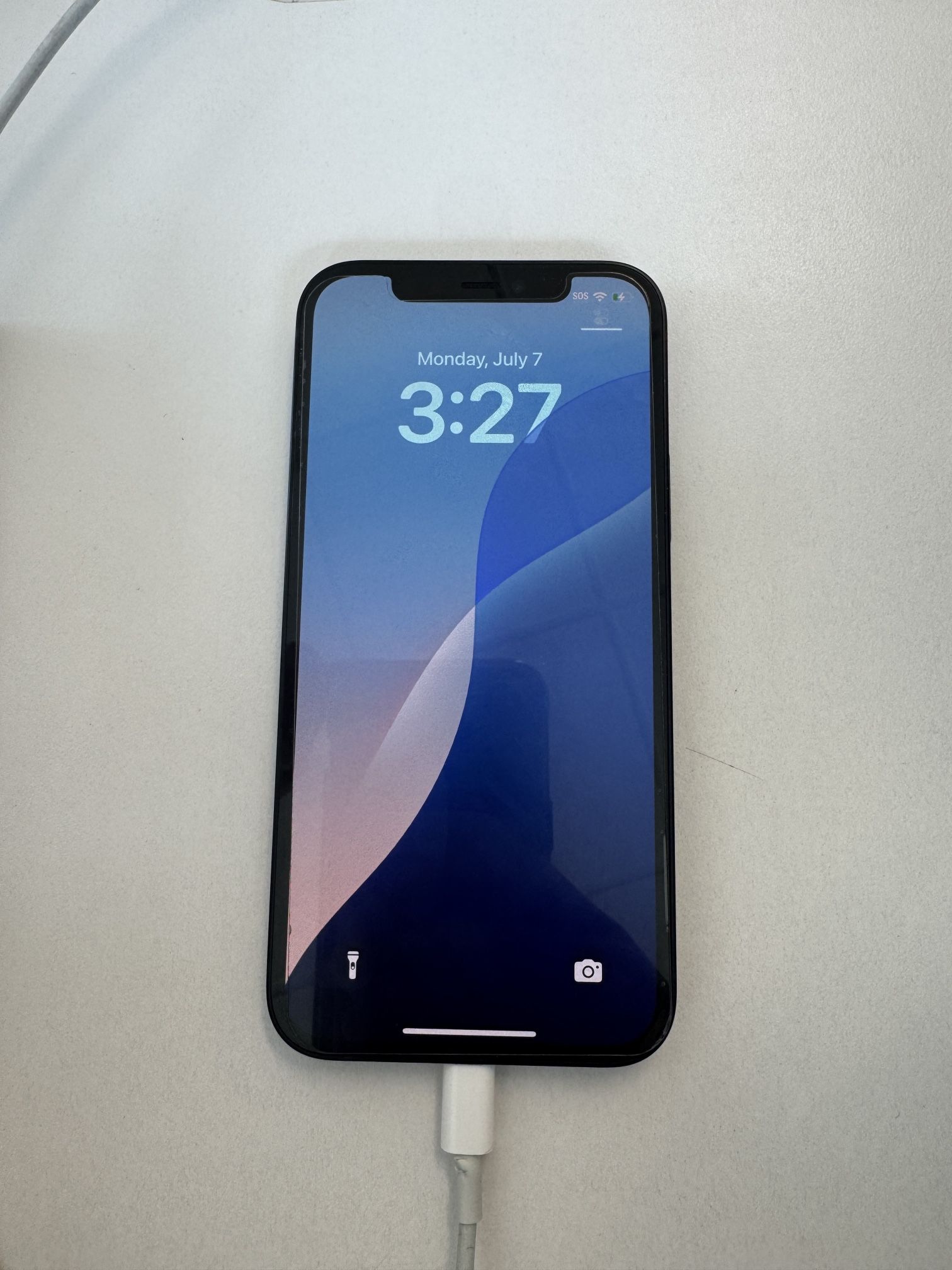 iPhone 12 64GB Midnight - UNLOCKED