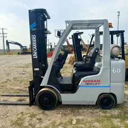 Nissan 5000 Lbs Capacity Forklift