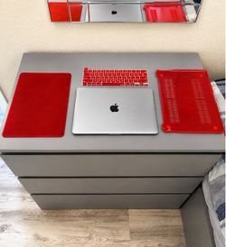 MacBook Pro 2020 500 SSD 16gb ram