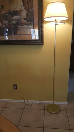 Extra tall floor lamp with adjustable hieght