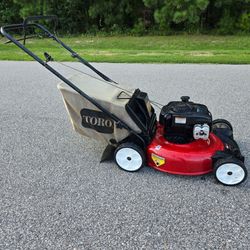 Toro 21"  5.5HP 140cc Briggs & Stratton Engine Self Propelled Lawnmower