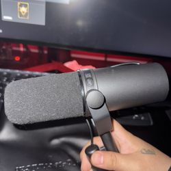 SHURE SM7 Mic