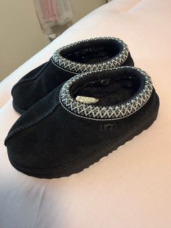 Girl uggs 9