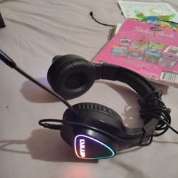 Gaming Headset Was Built-in LED Lights